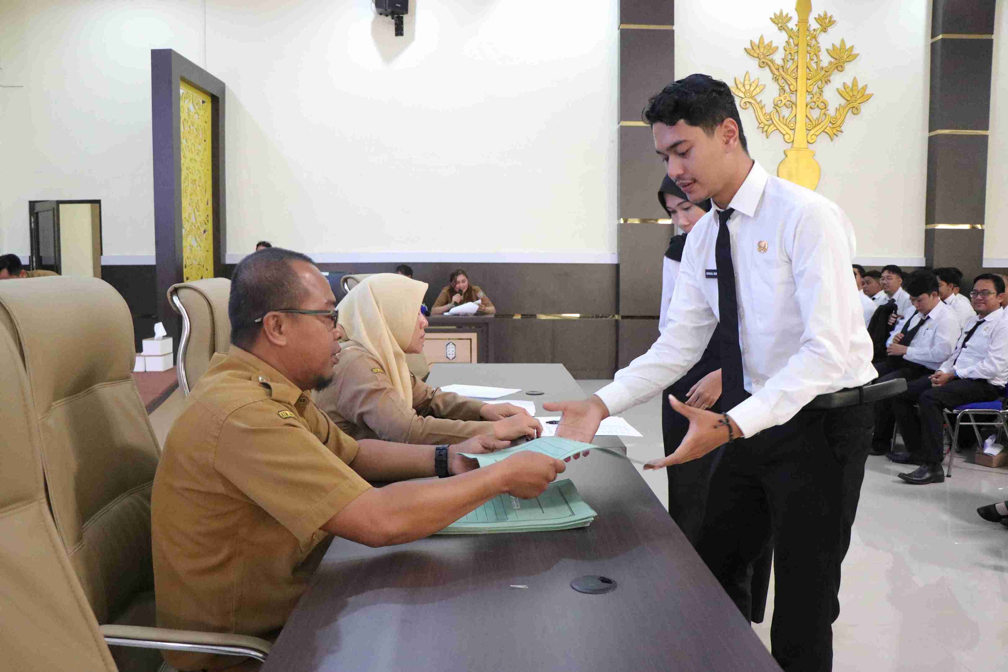 BKD Provinsi Kalimantan Tengah Selenggarakan Pembekalan dan Penyerahan SK bagi CPNS TA 2024