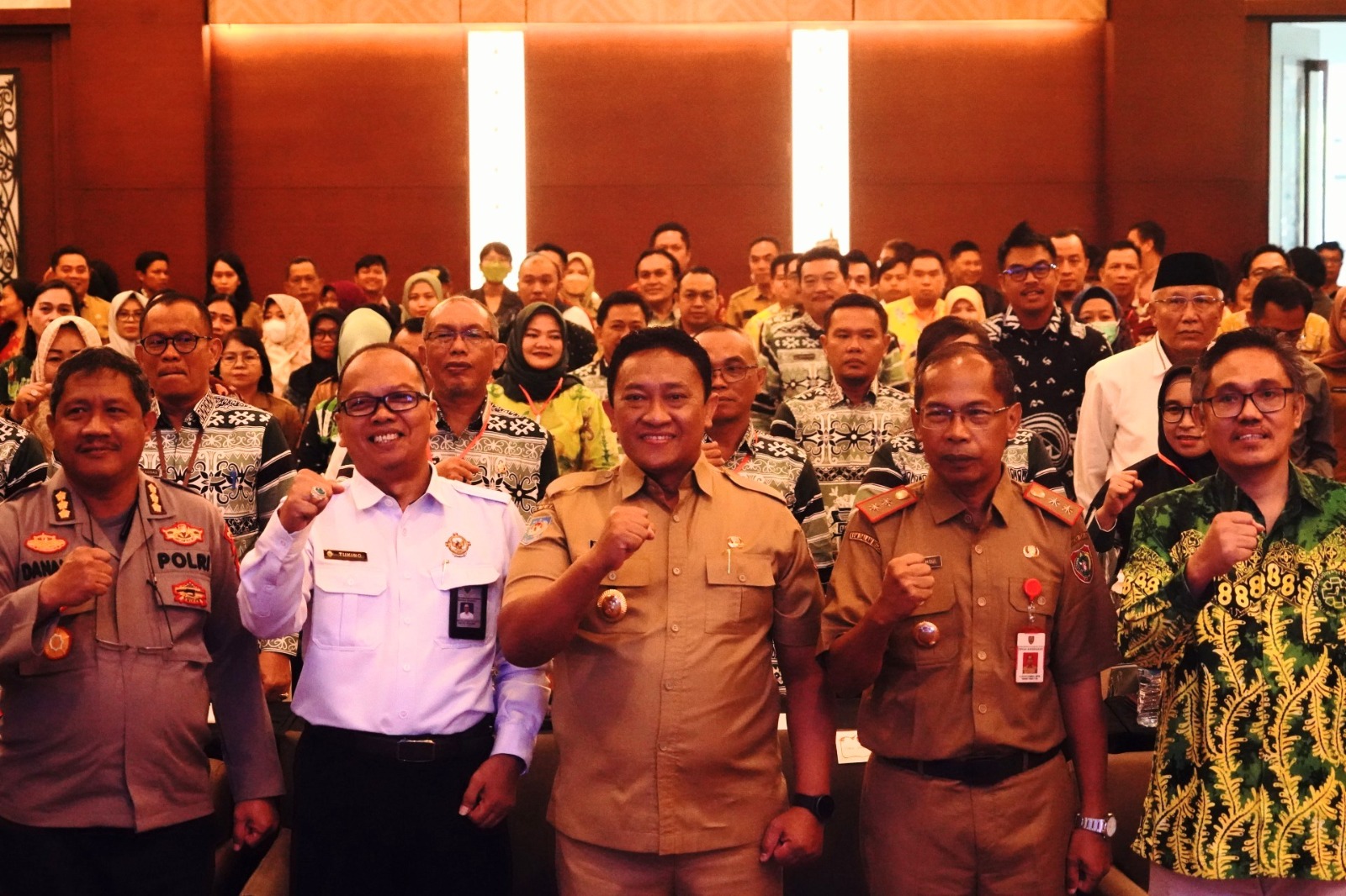 Wagub Edy Pratowo Harapkan Rakerbidkes Dorong Pembangunan Kesehatan di Kalteng dan Nasional 