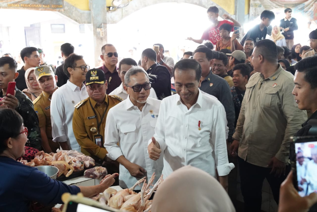 Hadir di Sampit, Gubernur Kalteng H. Sugianto Sabran Dampingi Kunker Presiden RI Joko Widodo ke Kabupaten Kotawingin Timur