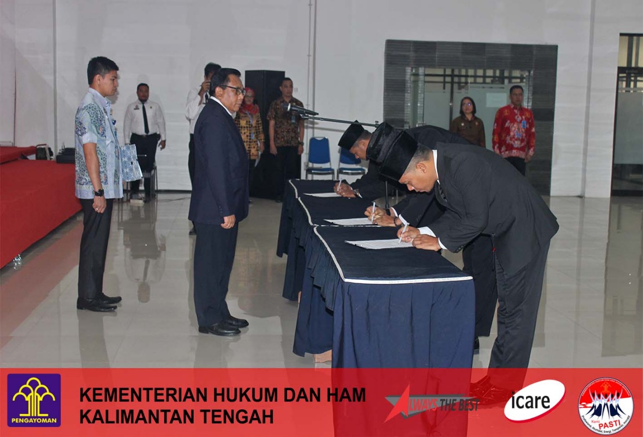 Plt. Kakanwil Kemenkumham Kalteng Lantik Tiga PPNS