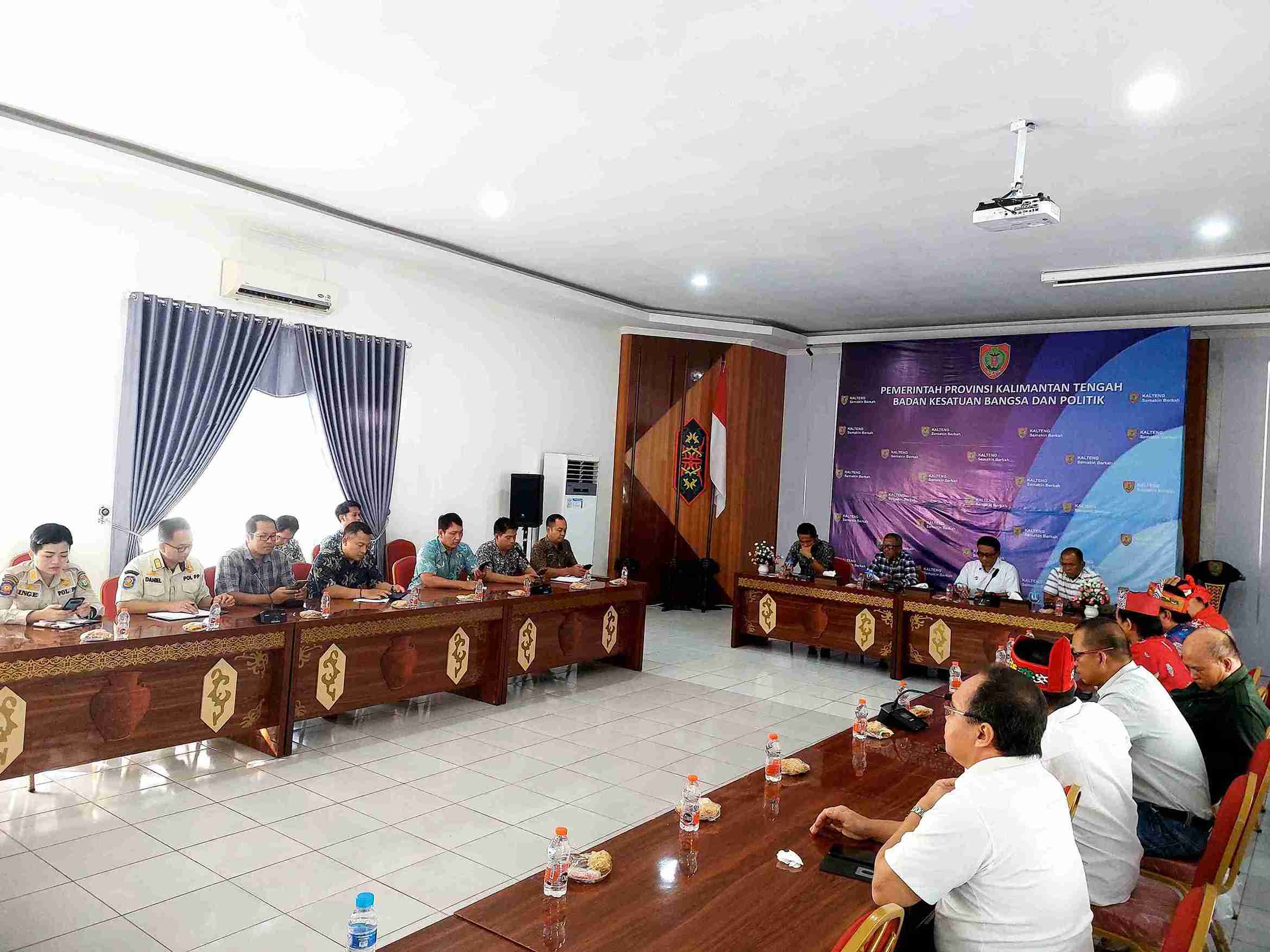 Badan Kesbangpol Prov. Kalteng Gelar Rakor Kegiatan Kemasyarakatan Kapakat Dayak Bersatu Kalteng