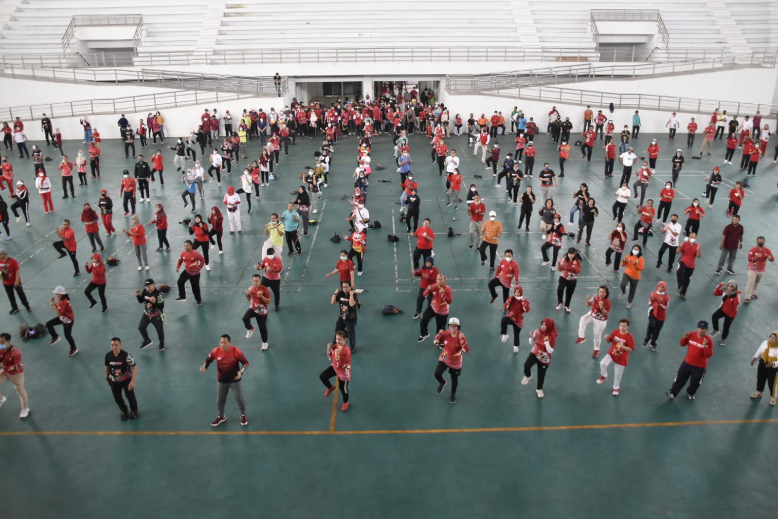 ASN Pemprov Kalteng Gelar Senam Bersama di GOR Sport Indoor Tjilik Riwut Kota Palangka Raya
