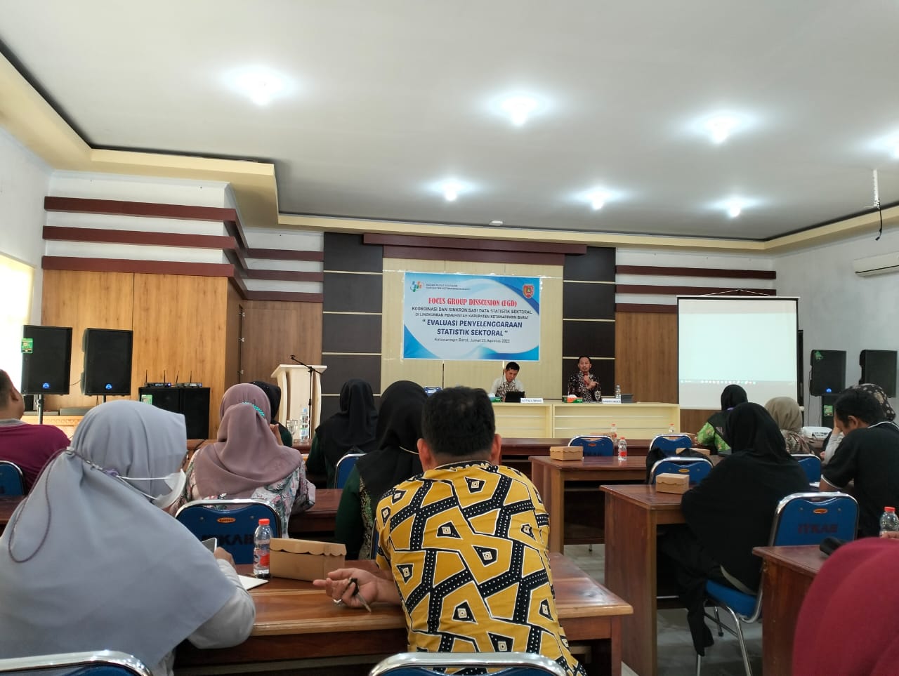 Kerja Sama dengan BPS, Dinas Kominfo Kobar Gelar FGD Koordinasi dan Sinkronisasi Data Statistik Sektoral