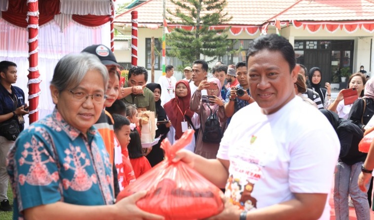 Hadiri Peringatan Hari Peternakan dan Kesehatan Hewan, Wagub Edy Pratowo Ingatkan Pentingnya Konsumsi Protein Hewani Guna Cegah Stunting di Kalteng