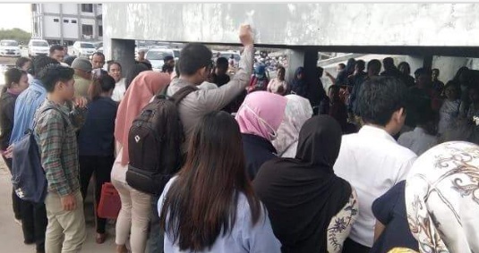 Permintaan Legalisir KTP Membludak