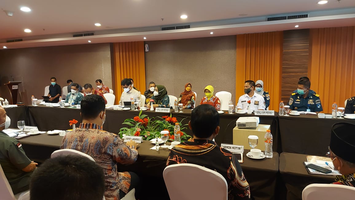 Plt. Kepala Dinas Perhubungan Dampingi Gubernur Kalteng Rapat Kerja Pemulihan Ekonomi di Masa Pandemi