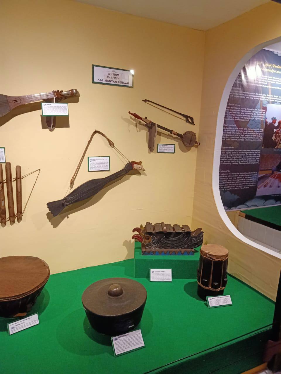 Museum Balanga Hadirkan Koleksi Museum pada Pameran Alat Musik Tradisional Nusantara di Palu