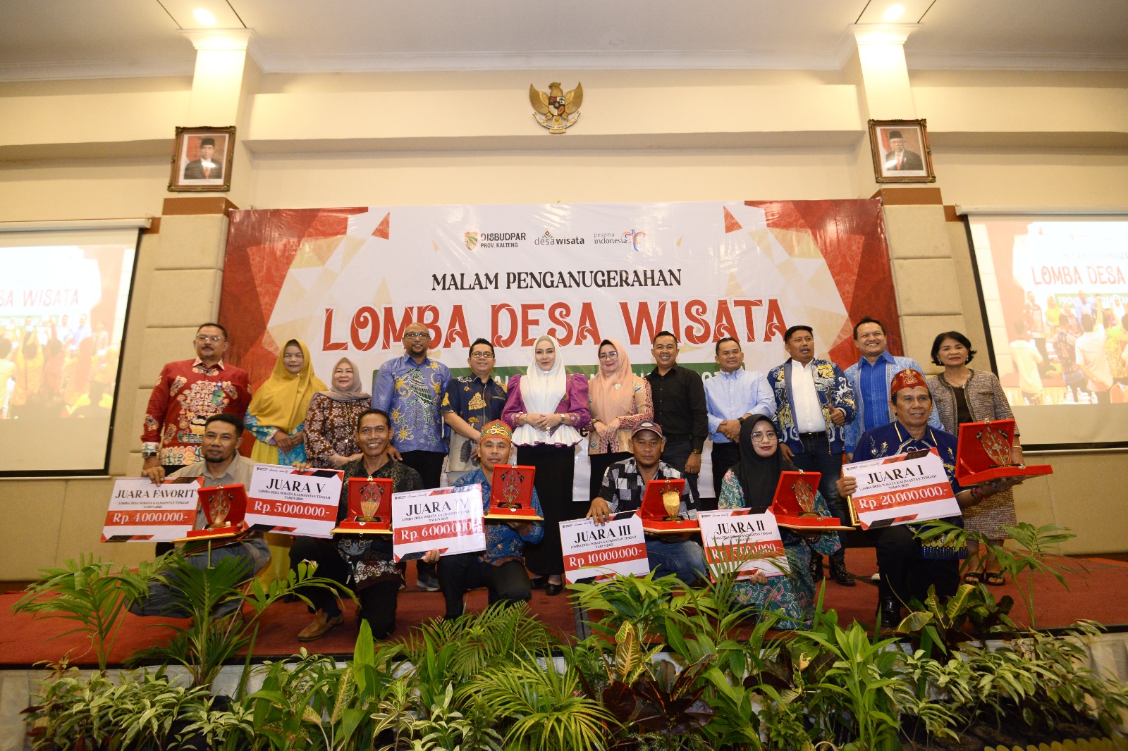 Kadisbudpar Adiah Chandra Sari Buka Malam Anugerah Lomba Desa Wisata Tingkat Provinsi Kalteng Tahun 2023