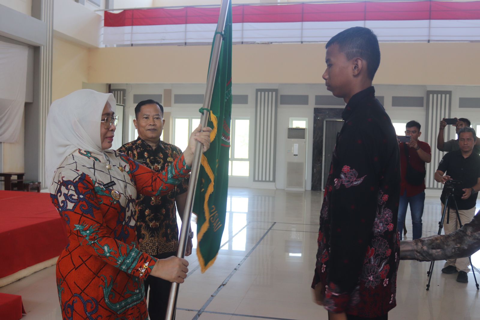 Lepas Peserta IBAB , Pj. Bupati Minta Bawa Nama Baik Kabupaten Pulang Pisau