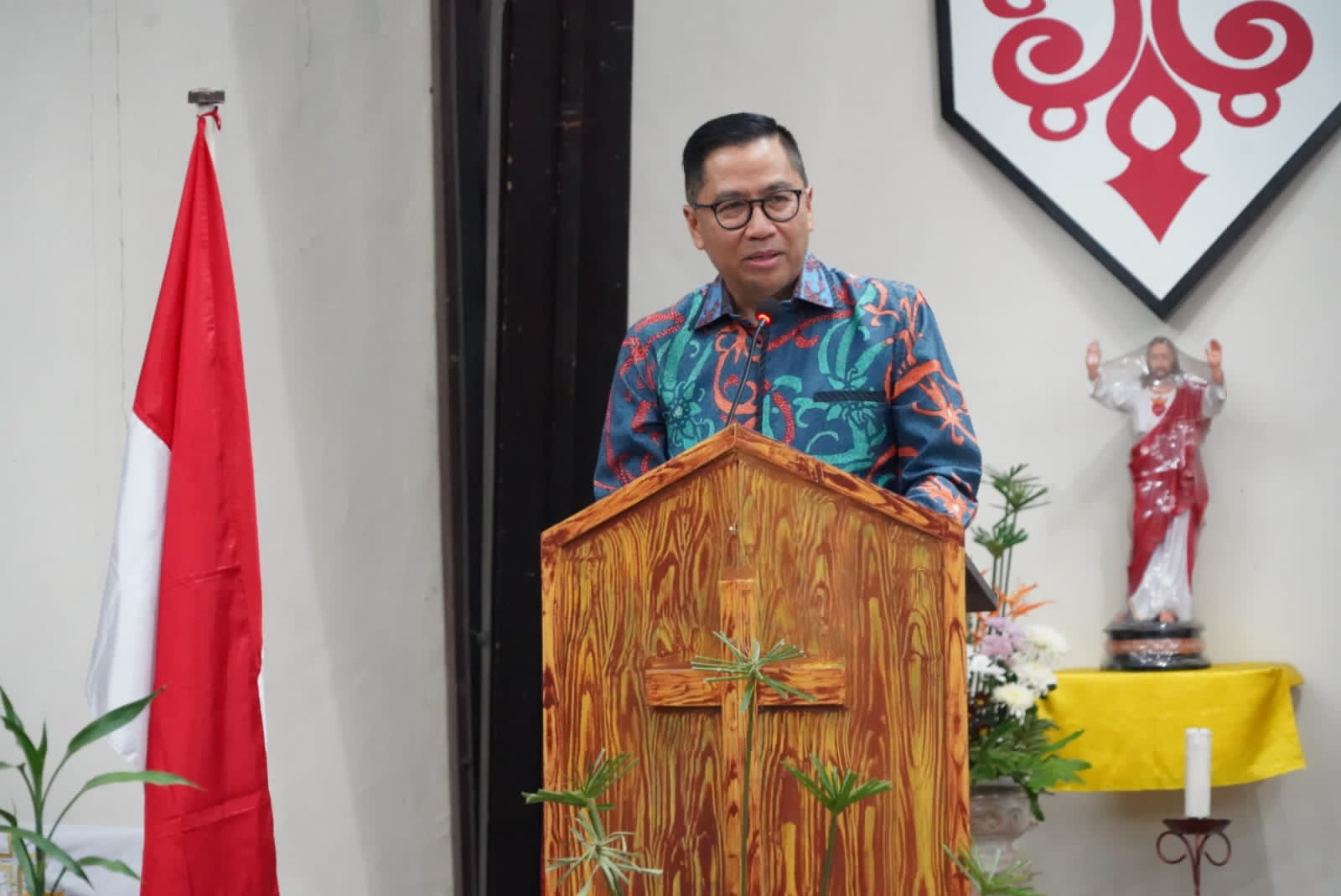 Kepala Bappedalitbang Leonard S Ampung Lepas Kontingen Pesparani Provinsi Kalteng Ikuti Ajang Nasional