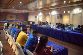Tingkatkan Pelayanan Publik Inklusif, Dislutkan Prov. Kalteng Gelar Pelatihan Dasar Bahasa Isyarat