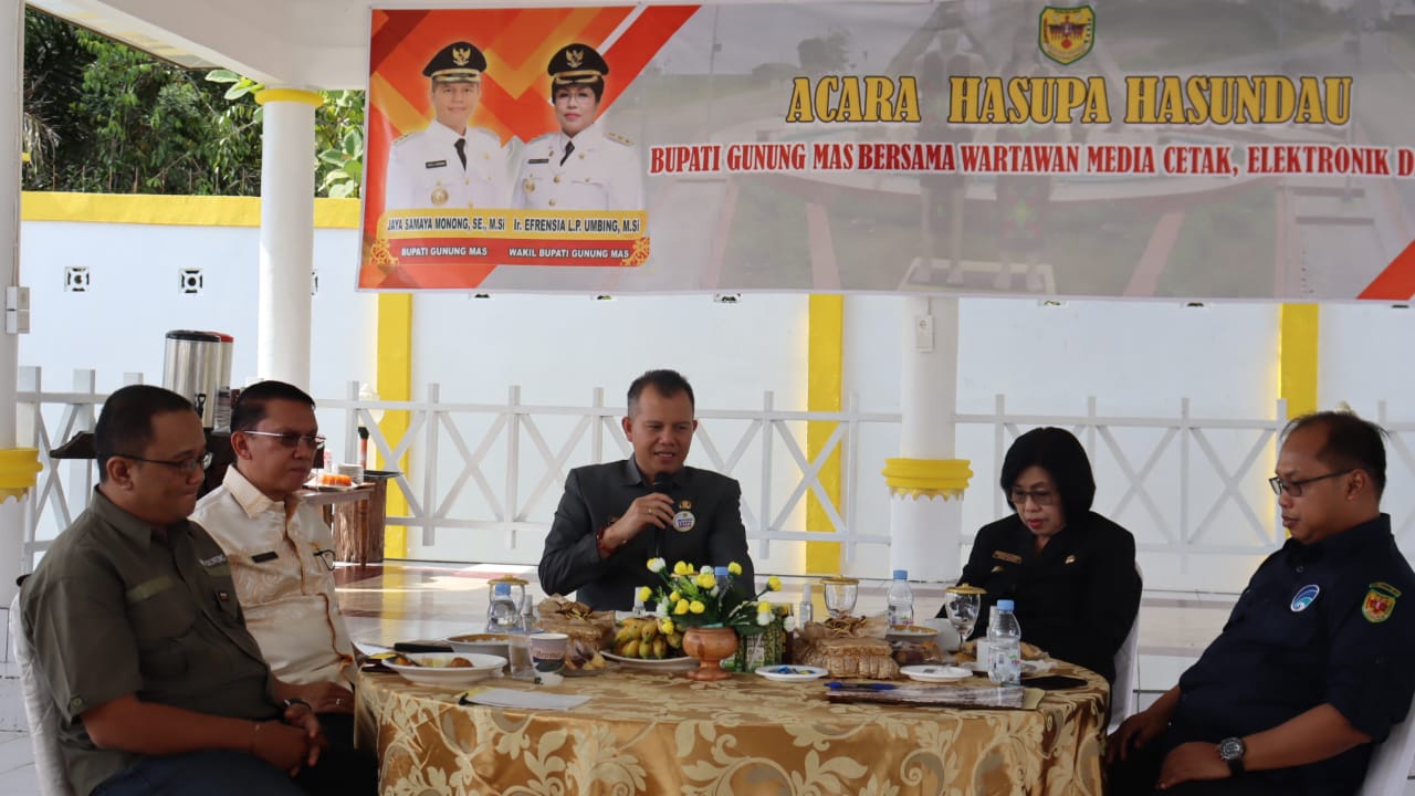 Pemkab Gumas Gelar Hasupa Hasundau dengan Para Wartawan