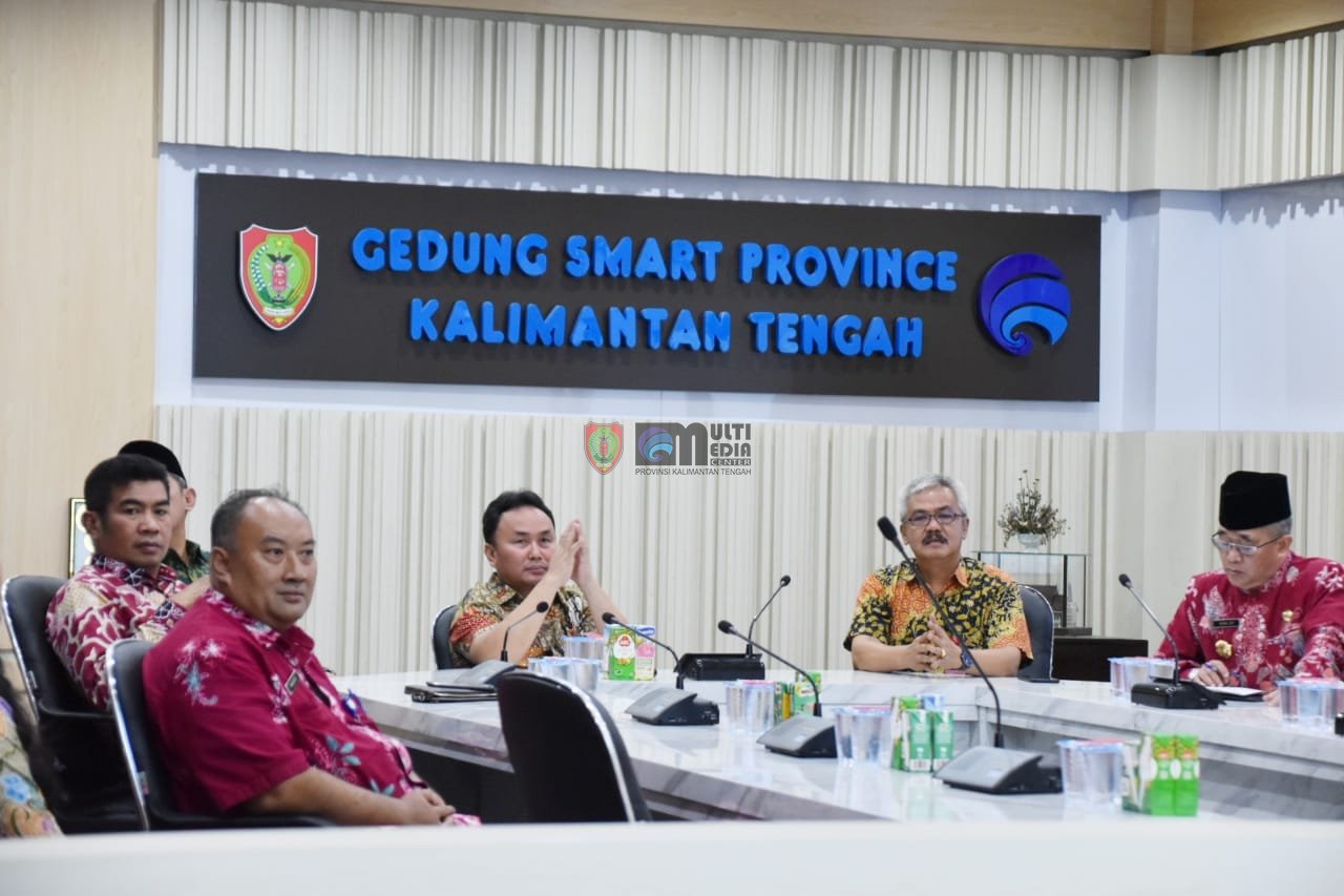Gubernur Kalteng Sugianto Sabran Sambangi Gedung Smart Province