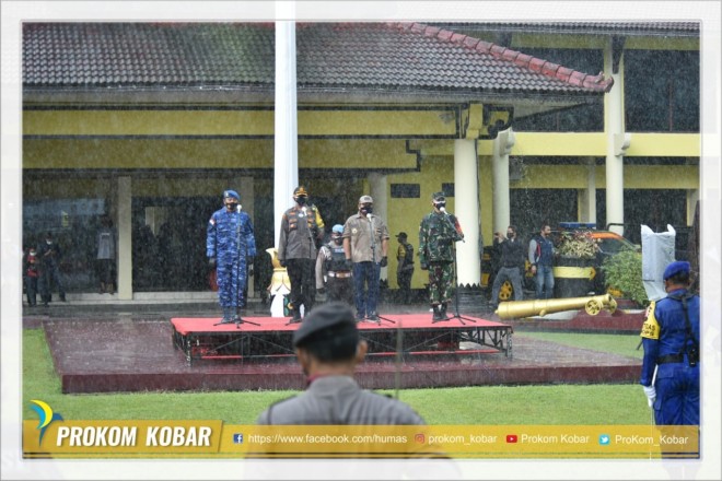 Jelang Libur Natal dan Tahun Baru, Pemkab Kobar bersama Jajaran TNI dan Polri Gelar Apel Gabungan