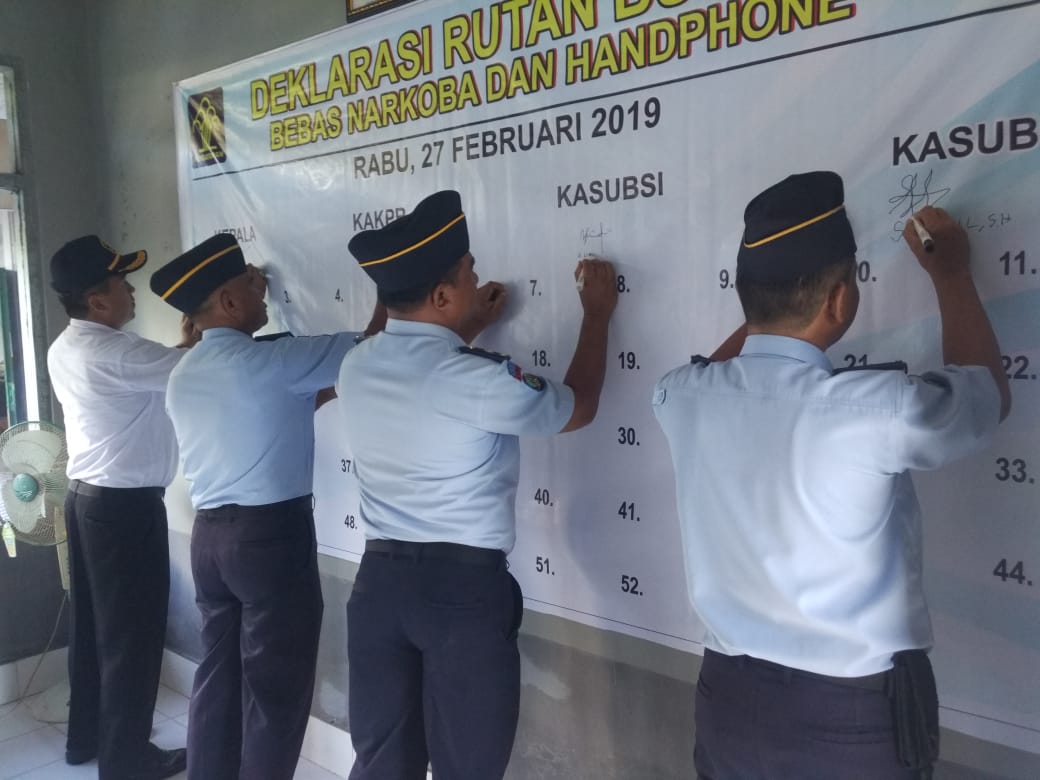 Berbeda Tempat, LPKA Palangka Raya dan Rutan Buntok  Deklarasi Bebas Narkoba dan Handphone