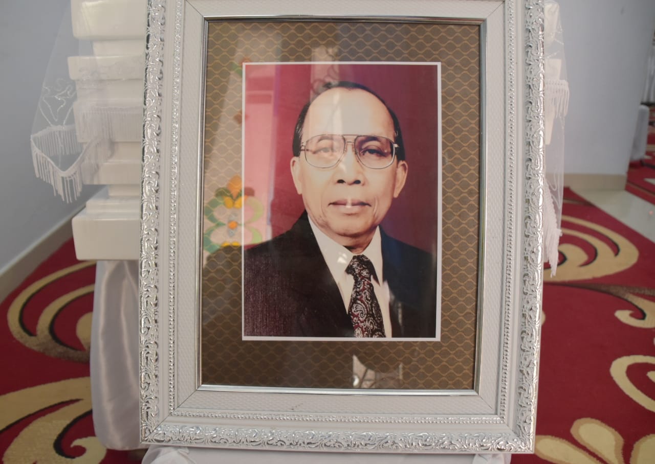 4 Tanda Jasa Diterima Kapten Reinout Sylvanus Semasa Hidupnya