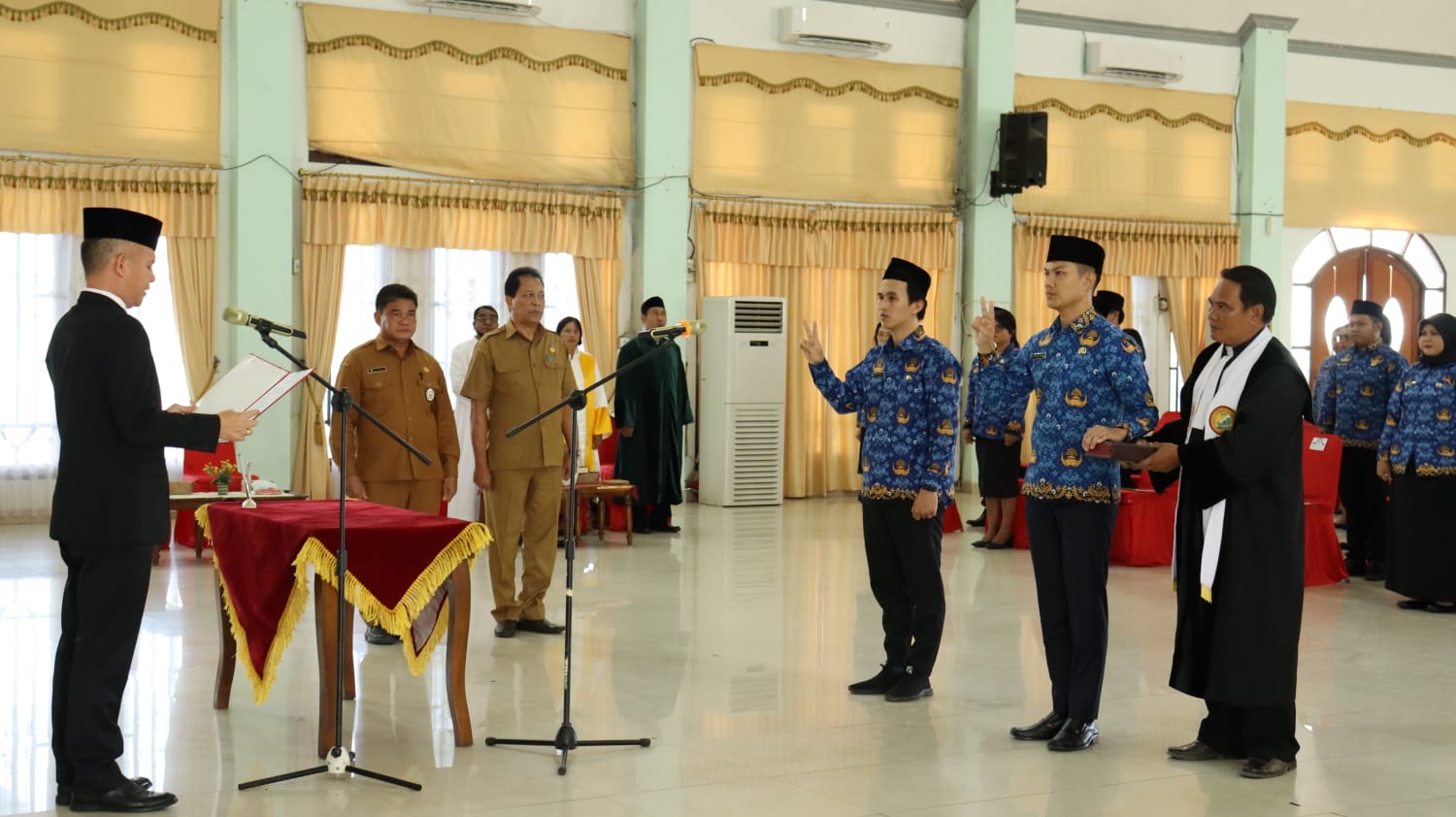 Bupati Gunung Mas Lantik 68 Orang PNS