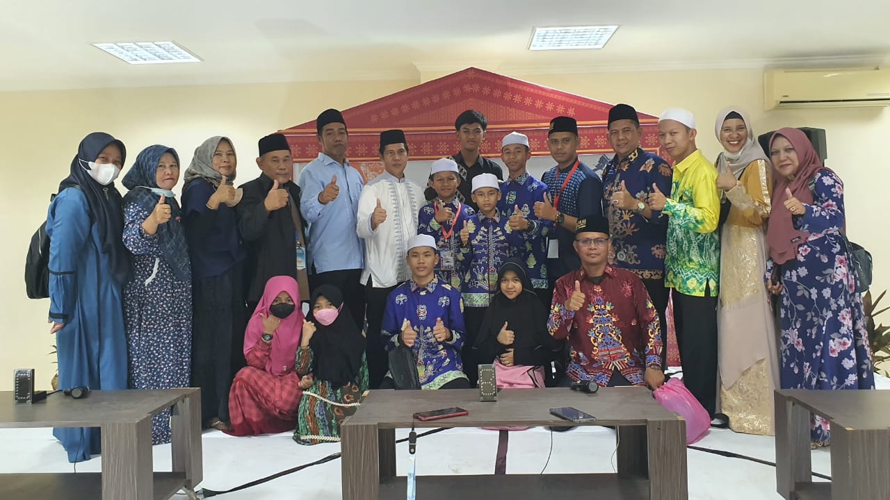 Kafilah Kalteng Raih Juara I Cabang Cerdas Cermat dan Masuk Final di 8 Cabang Lomba FASI XI Tingkat Nasional di Palembang