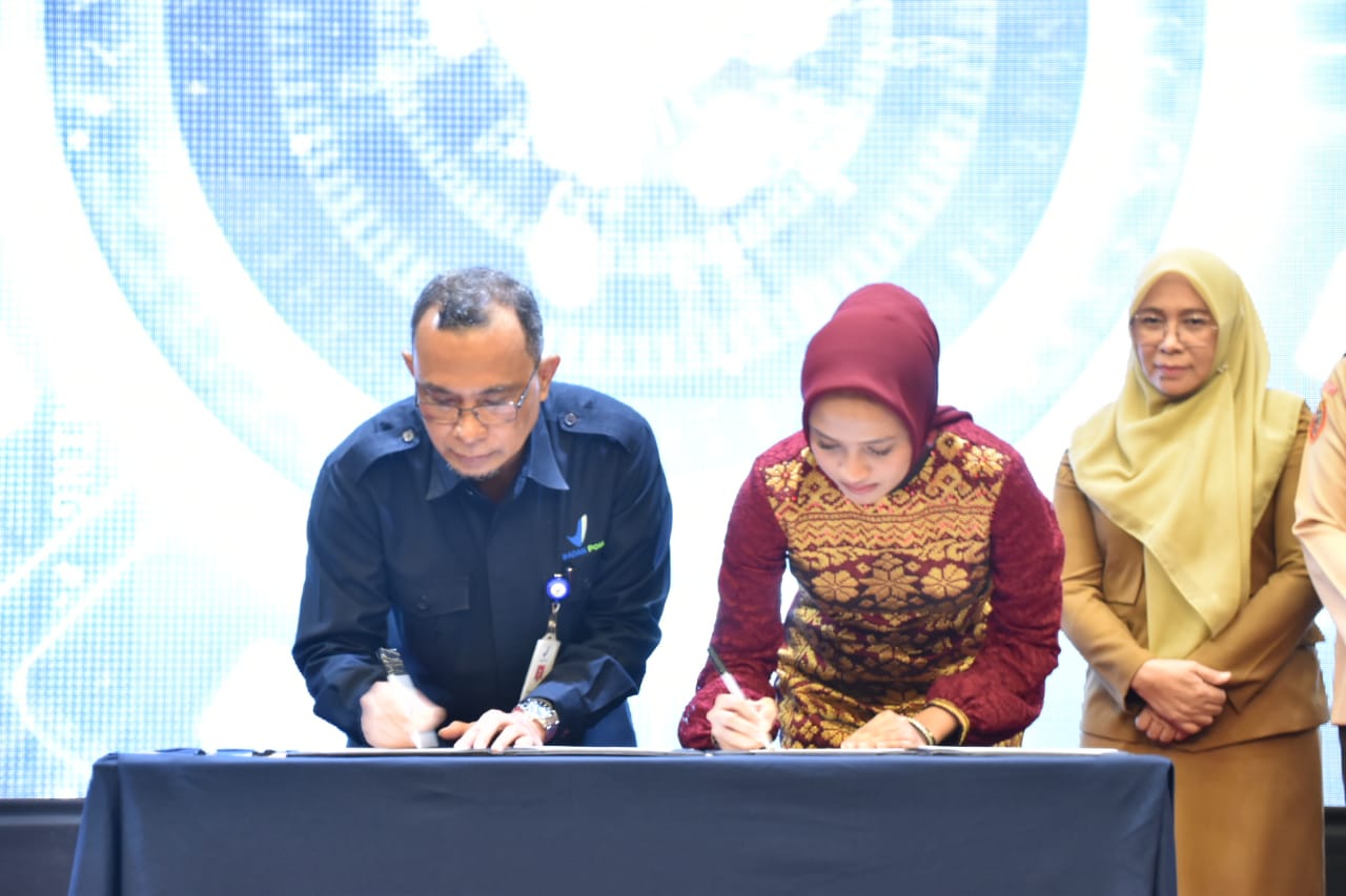 Ketua Dekranasda Ivo Sugianto Sabran Launching Inovasi Layanan Publik UMKM BERDIKARI