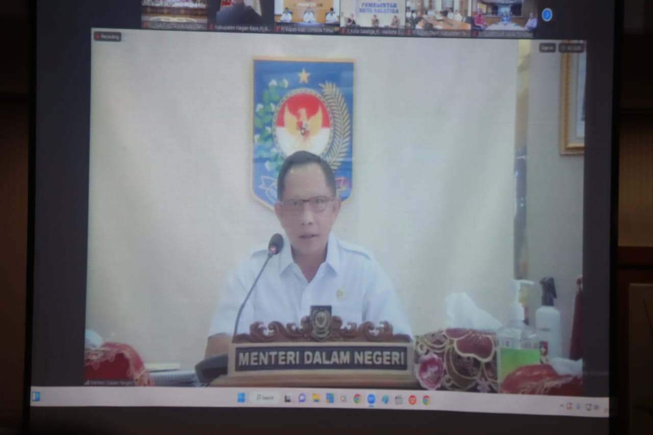 Pj. Bupati dan Pj. Wali Kota se Kalteng Hadiri Rakor Penjabat Kepala Daerah Bersama Mendagri secara Virtual