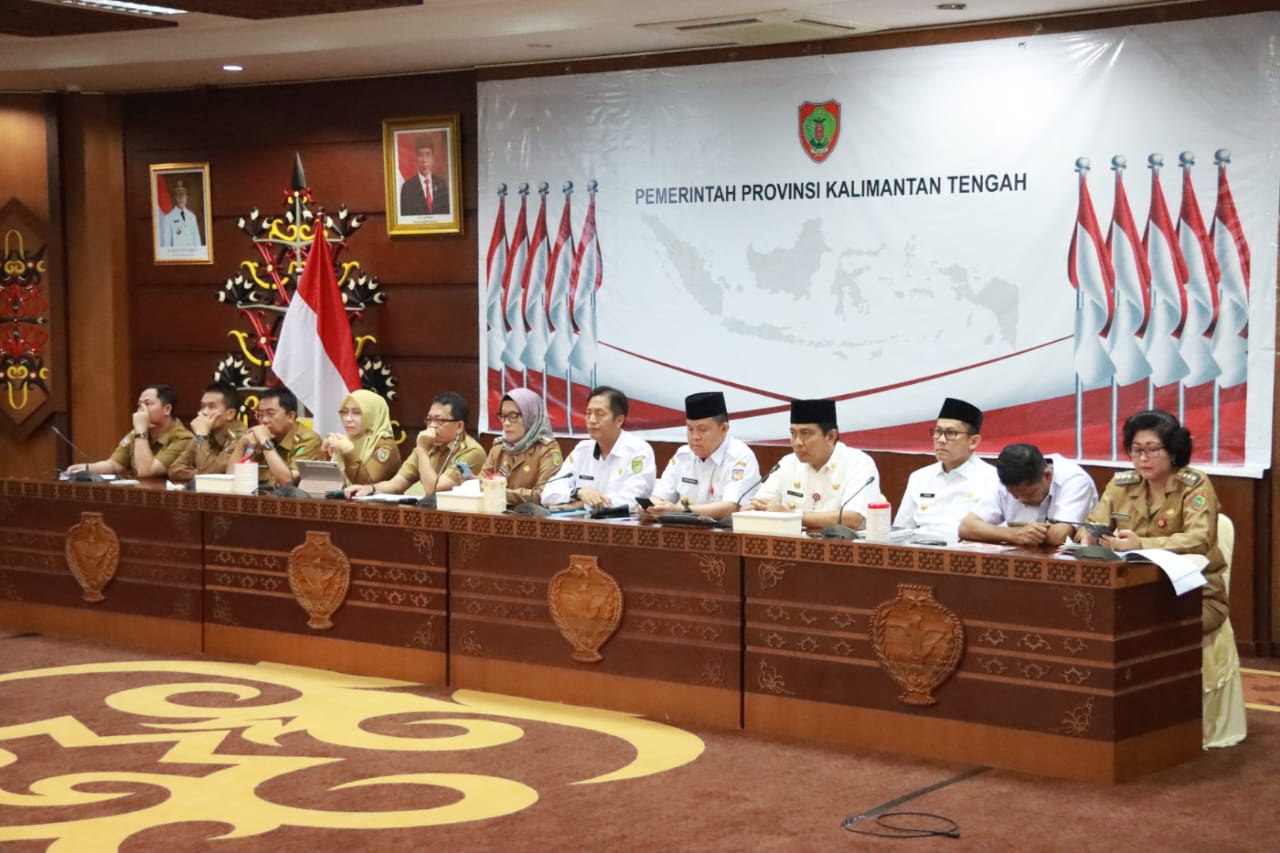 Pj. Bupati dan Pj. Wali Kota se Kalteng Hadiri Rakor Penjabat Kepala Daerah Bersama Mendagri secara Virtual