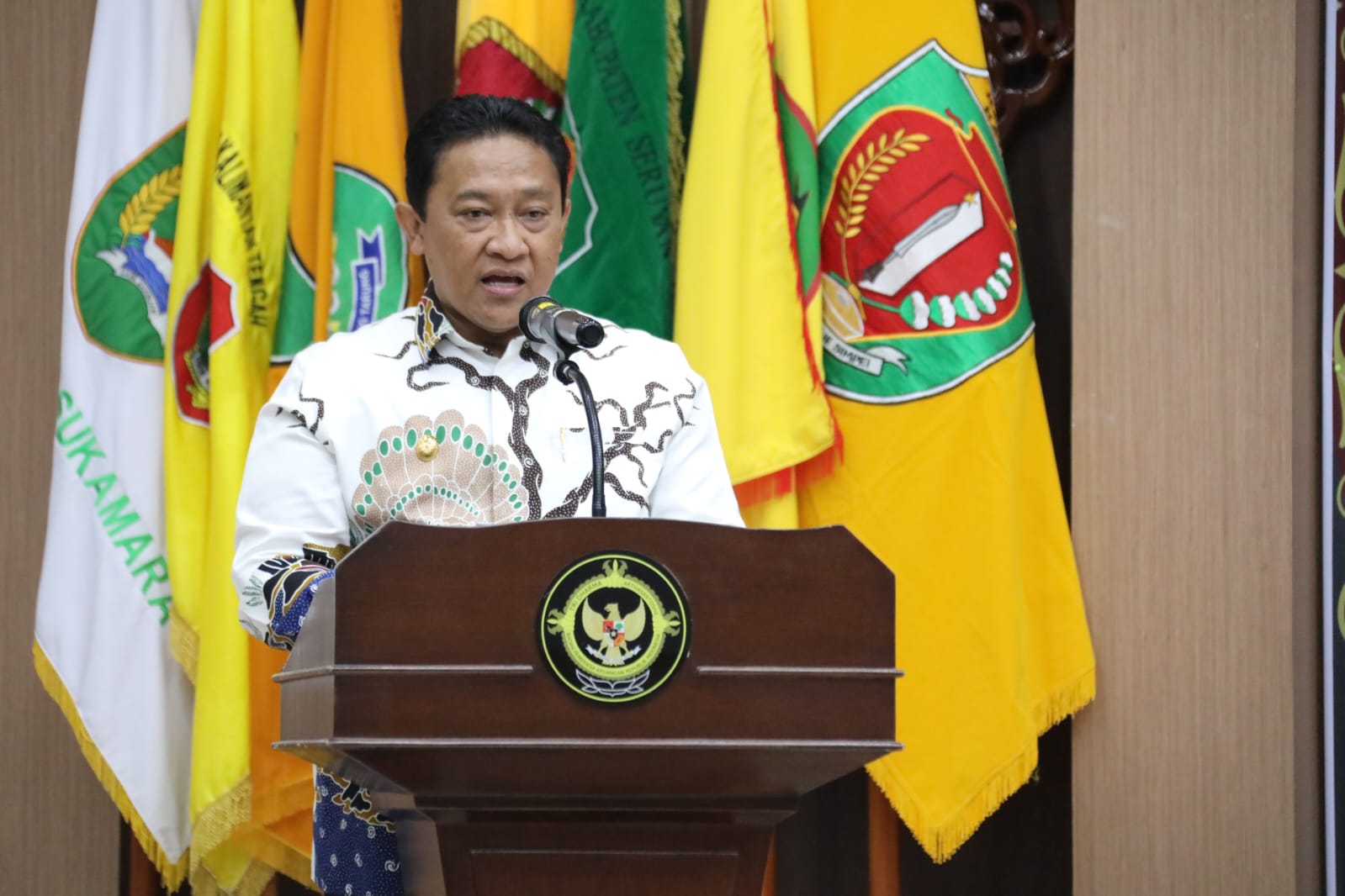 Wagub Edy Pratowo Serahkan Laporan Keuangan Pemerintah Daerah Tahun 2024 kepada Kepala BPK RI Perwakilan Kalteng