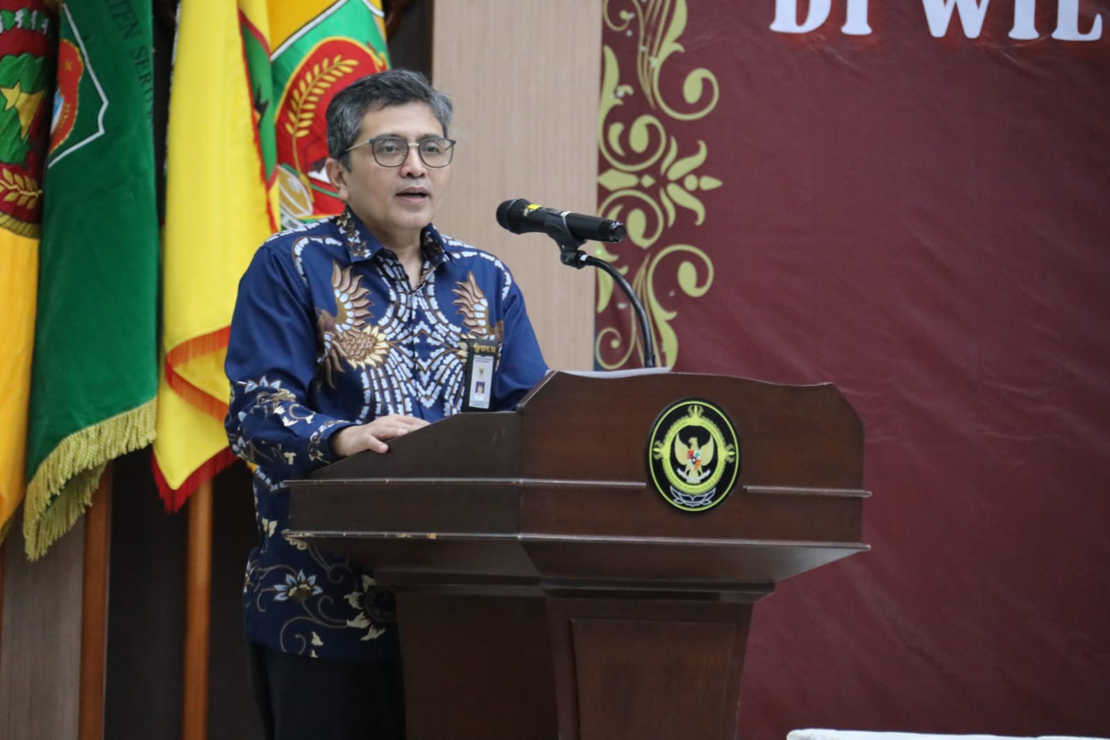 Wagub Edy Pratowo Serahkan Laporan Keuangan Pemerintah Daerah Tahun 2024 kepada Kepala BPK RI Perwakilan Kalteng