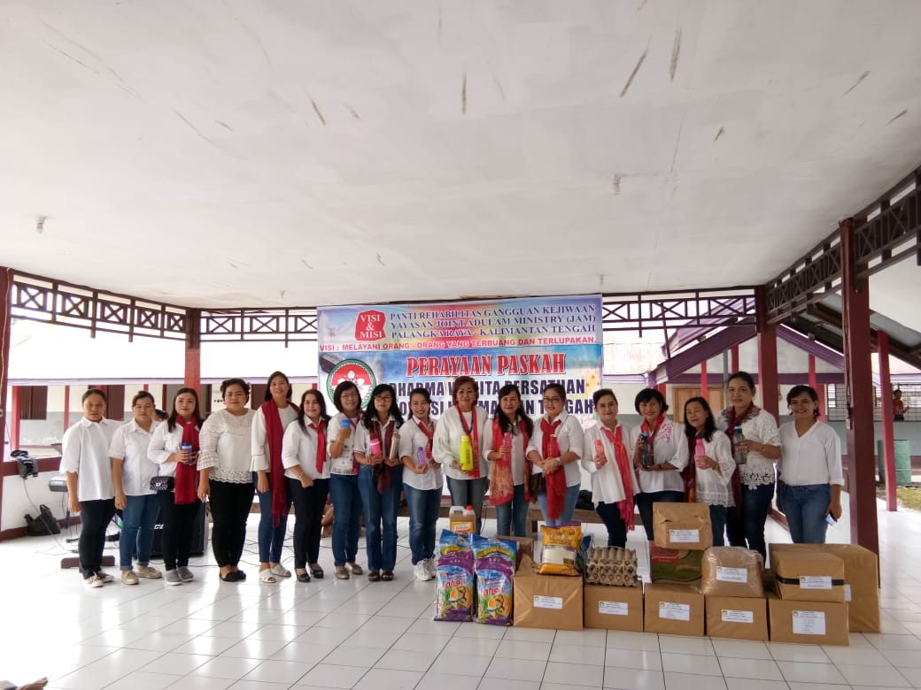 Perayaan Paskah Dharma Wanita Persatuan Provinsi Kalteng Kunjungi Yayasan JAM 