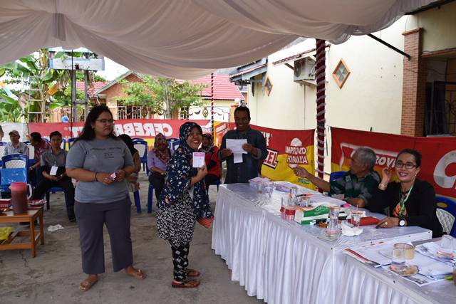 Gubernur Provinsi Kalimantan Tengah dan Sekda Provinsi Kalimantan Tengah Berpartisipasi Pesta Demokrasi Pilkada