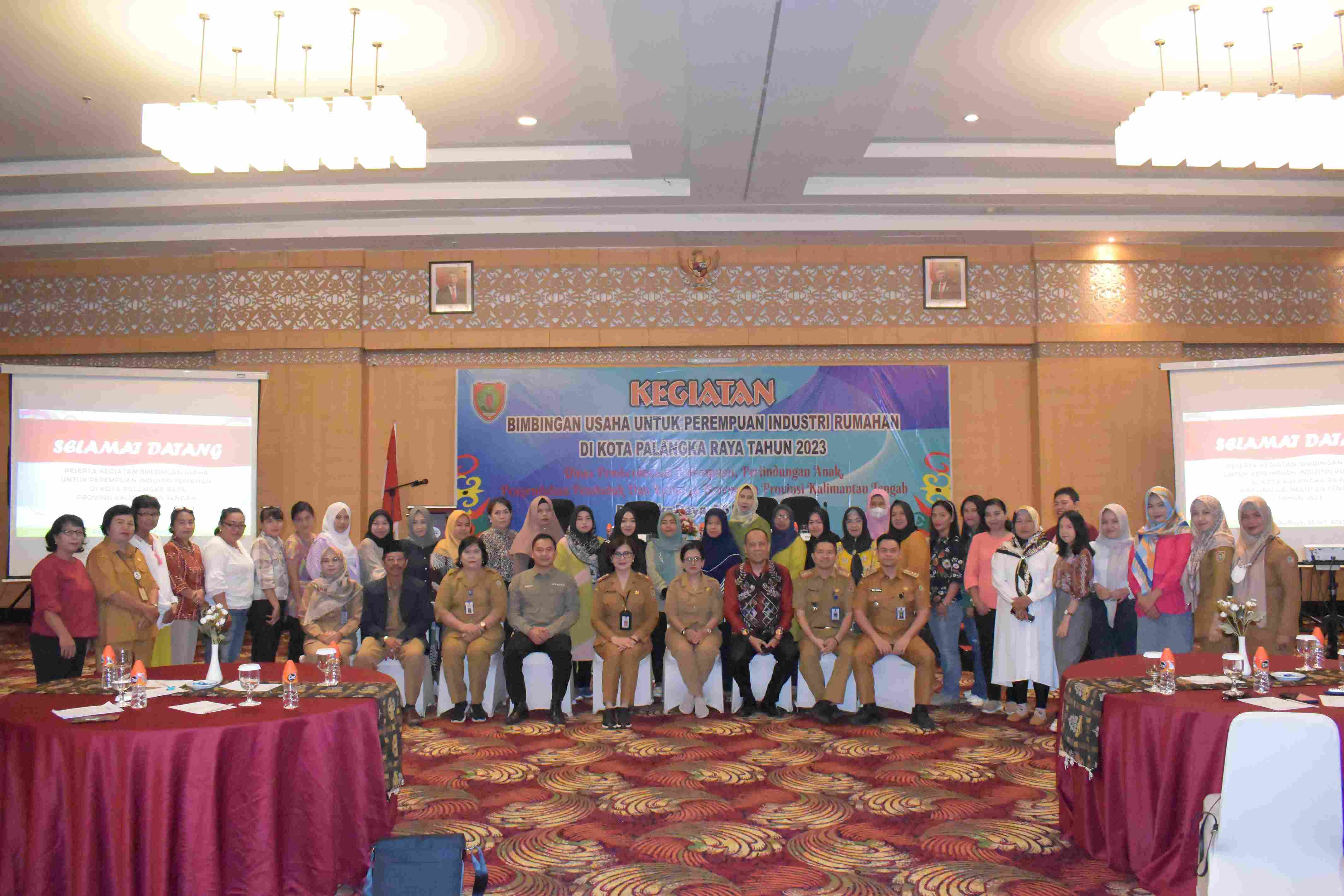 DP3APPKB Prov. Kalteng Gelar Kegiatan Bimbingan Usaha Untuk Perempuan Industri Rumahan