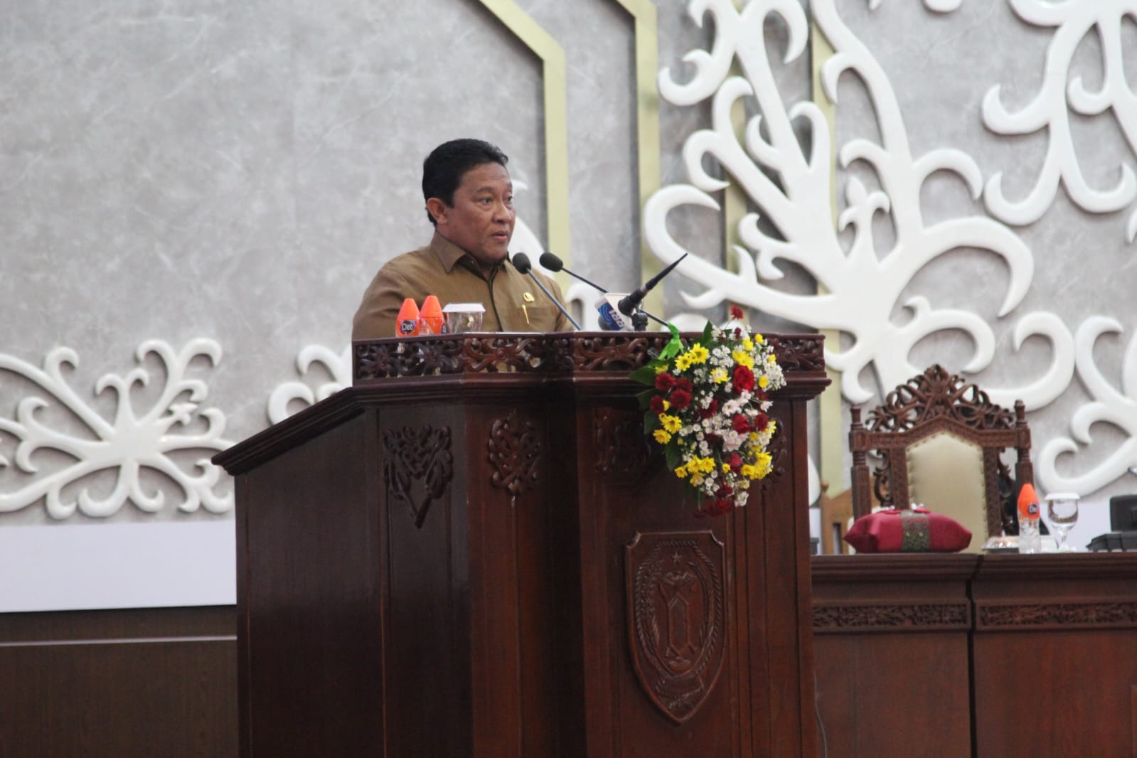 Hadiri Rapur ke-6, Wagub H. Edy Pratowo Sampaikan Pidato Jawaban Atas Pemandangan Umum Fraksi Pendukung DPRD Prov. Kalteng