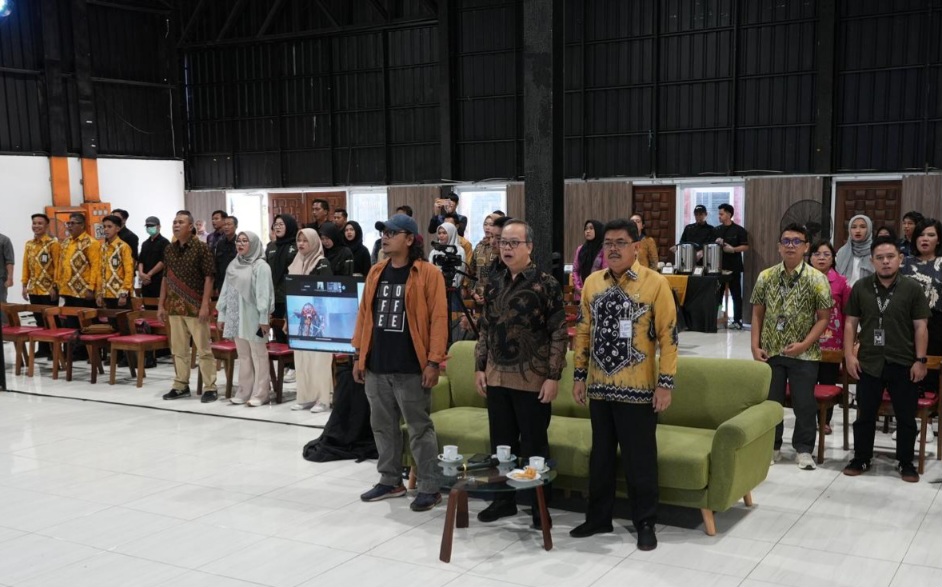 Prahum Diskominfosantik Kalteng Ikuti Bimtek Jarkom Fotografi
