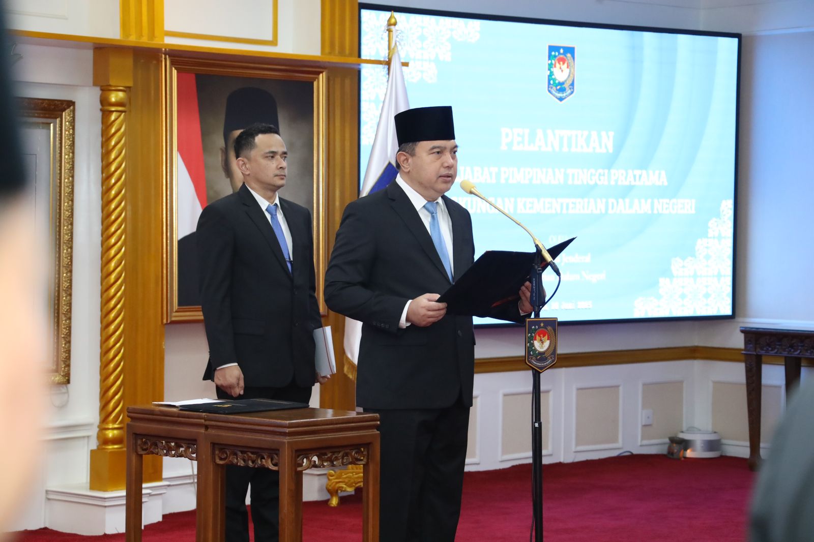 Lantik Empat Pejabat Pimpinan Tinggi Pratama, Sekjen Kemendagri: Pahami Dinamika Pemberitaan di Masyarakat