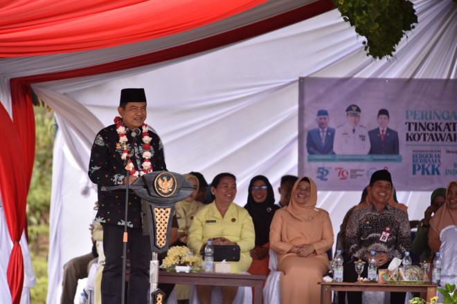 Peringatan HKG PKK ke-52, Pj Bupati Budi Santosa Ajak Seluruh Kader PKK Jadi Pelopor dalam Berbagai Kegiatan Positif