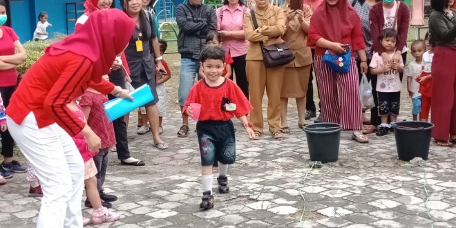 Gelar Sejumlah Lomba, Cara TKN Pembina Jekan Raya Memaknai HUT RI