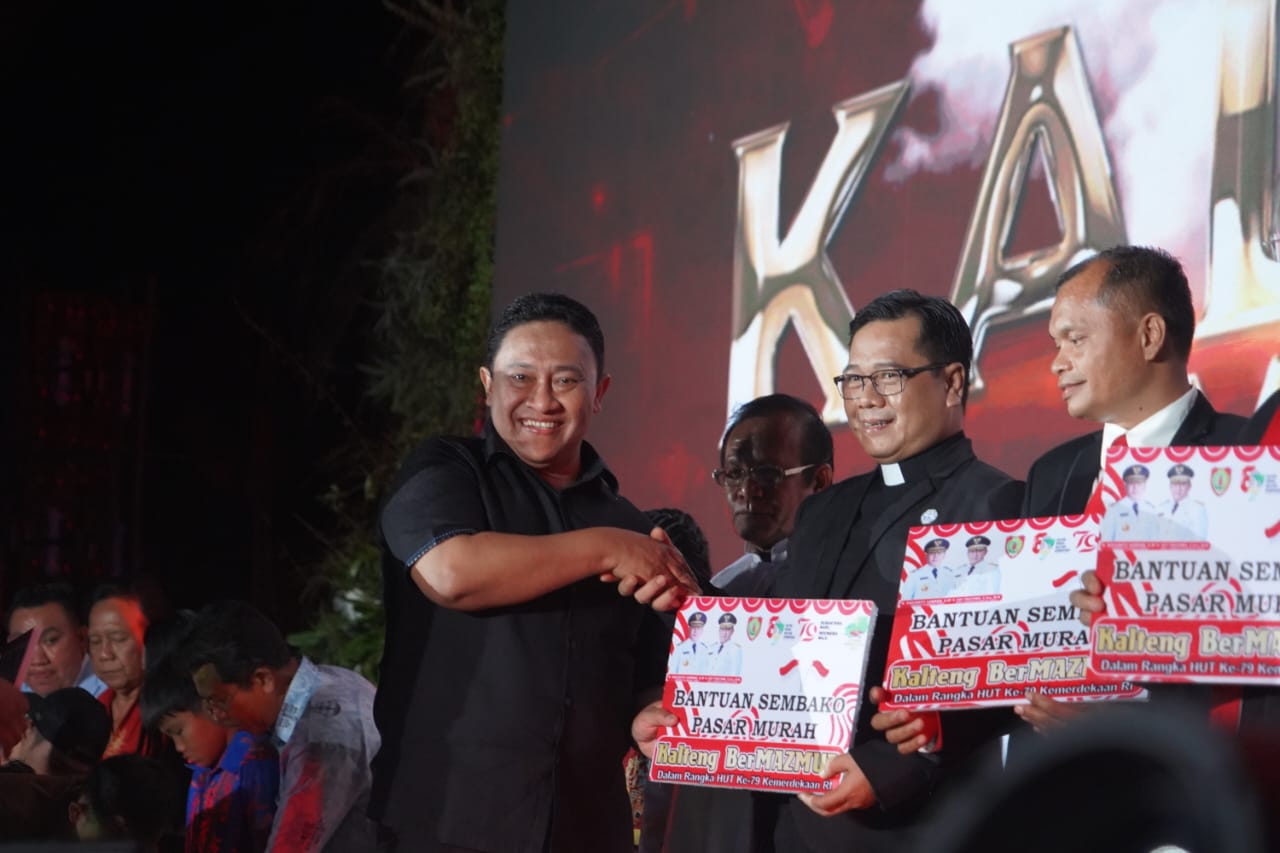 Hadiri Kalteng Bermazmur, Ribuan Umat Kristiani Padati Bundaran Besar Palangka Raya