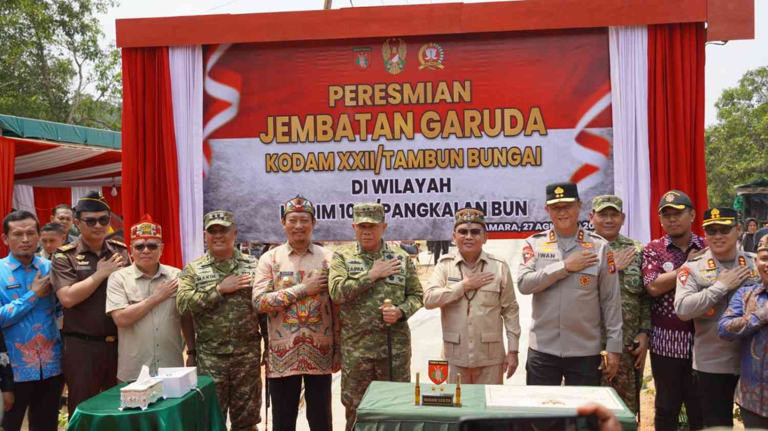 Gubernur Kalteng Resmikan Jembatan Perintis Garuda, Pangkas Waktu Tempuh Warga Sukamara
