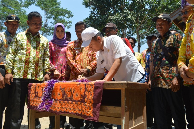 Bupati Resmikan Gor Di Bataguh