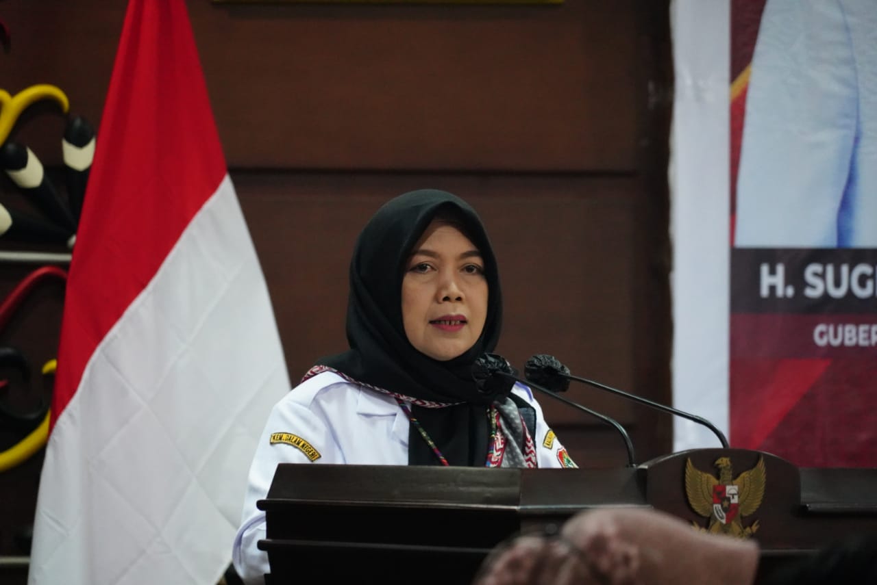 Asisten Ekbang Sri Widanarni Buka Rakor Pengendalian Administrasi Pelaksanaan Pembangunan Konstruksi di Wilayah Provinsi dan Kabupaten/Kota se-Kalteng