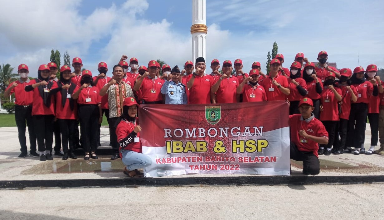 Sekretaris Daerah Kab. Barito Selatan Lepas Rombongan Peserta HSP ke 94 dan IBAB Tingkat Prov. Kalteng