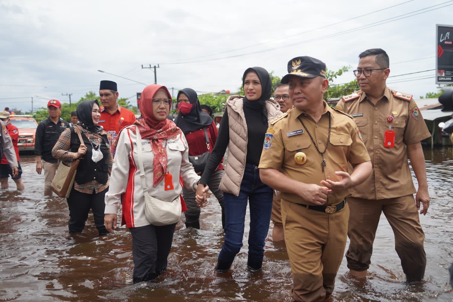 Gubernur Kalteng Sugianto Sabran : Bantuan Untuk Masyarakat Terdampak Banjir Harus Sampai Hingga  Titik Tersulit Dijangkau