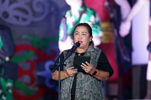 Lomba Tari Kreasi Daerah Ramaikan Bundaran Besar Palangka Raya