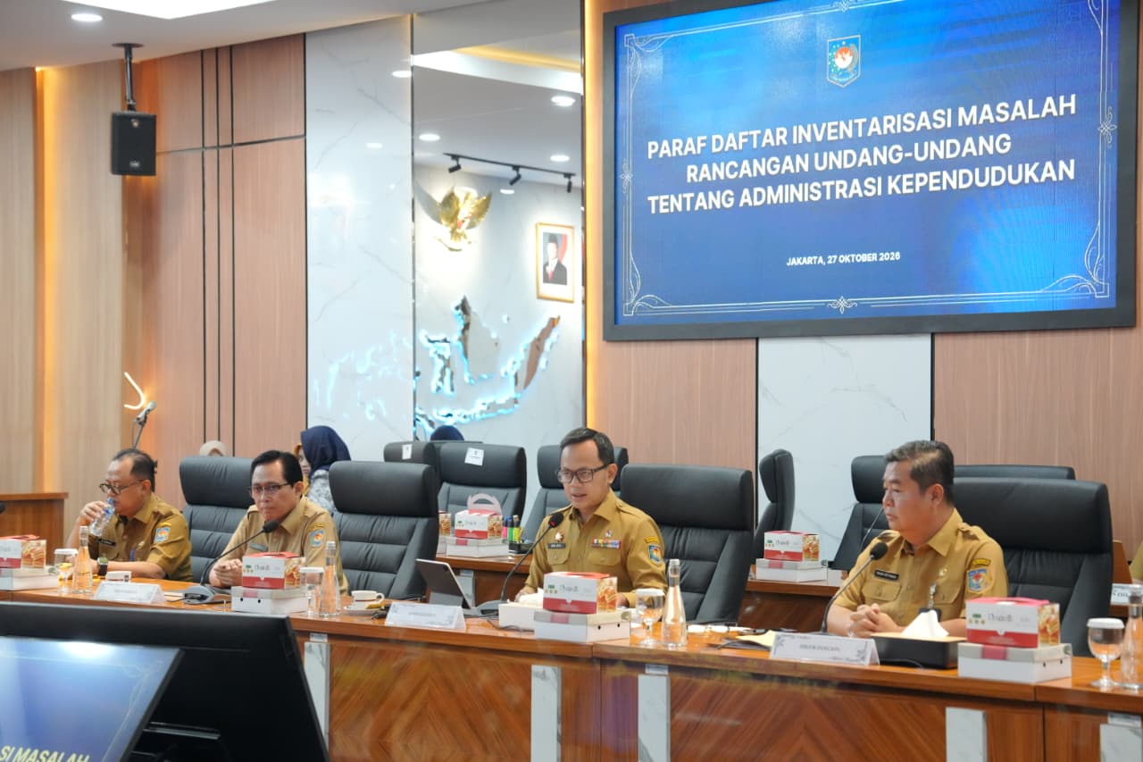 Pemerintah Paraf DIM RUU Adminduk, Wamendagri Bima Arya Tekankan Penguatan NIK sebagai Identitas Tunggal