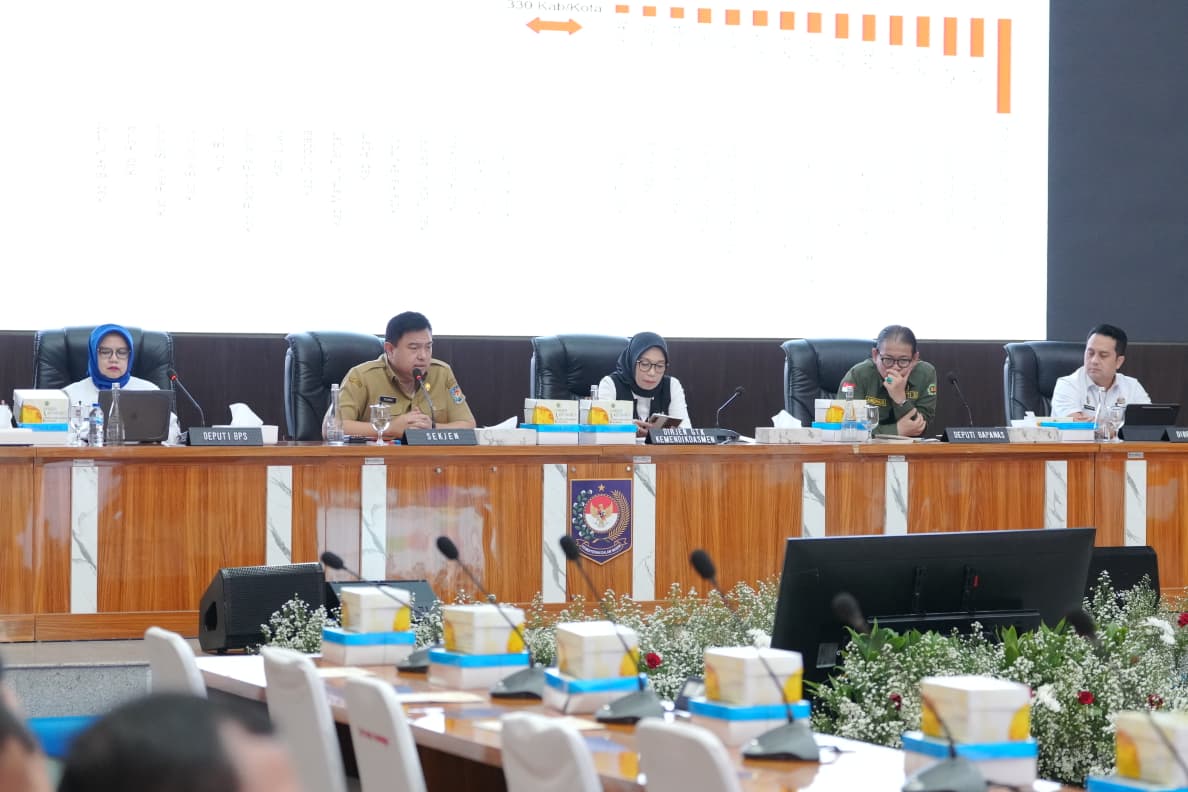 Kendalikan Inflasi, Sekjen Kemendagri Minta Pemda Cek Perkembangan Harga Komoditas di Lapangan