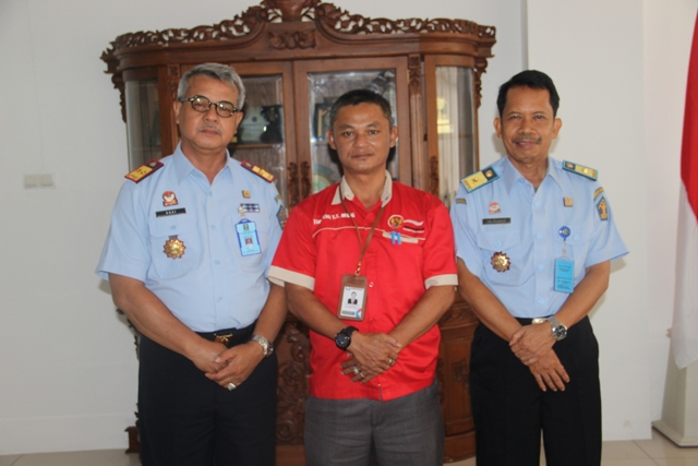 Terkait Rakor Kolaborasi Kemenkumham Kepala Ombusman Perwakilan Kalteng Audiensi Ke Plt. Kakanwil Kemenkumham Kalteng