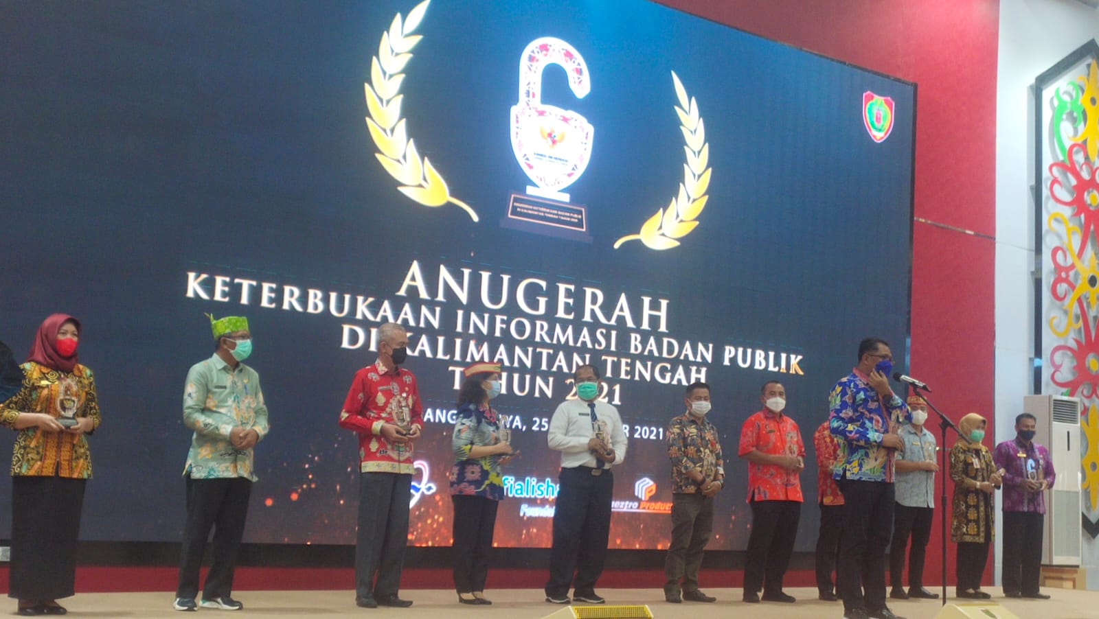 BKD Prov. Kalteng Terima Anugerah Keterbukaan Informasi Badan Publik Tahun 2021