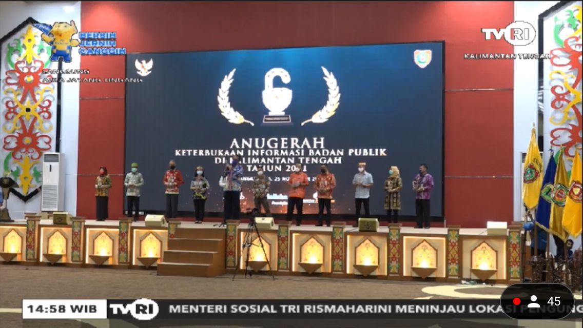 BKD Prov. Kalteng Terima Anugerah Keterbukaan Informasi Badan Publik Tahun 2021