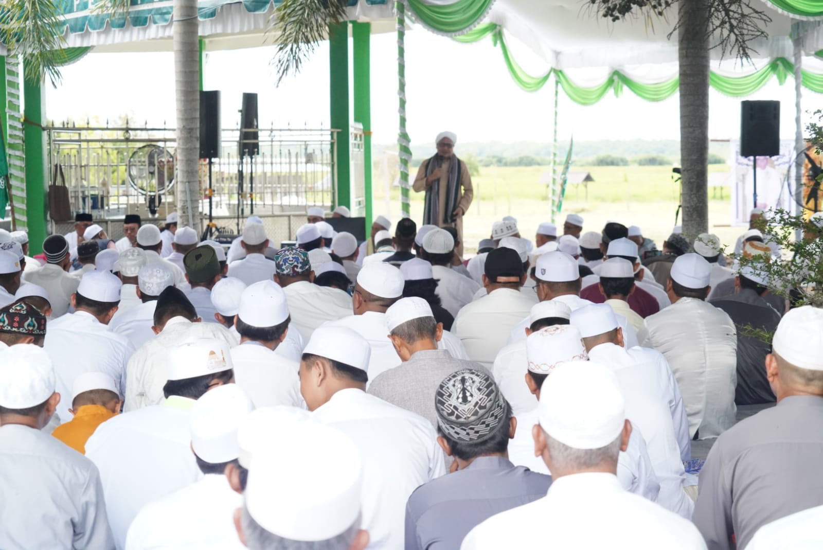 Sekda Nuryakin Hadiri Haul Akbar Syekh KH. Muhammad Qurthobi Bin Khalid Khalifah Thoriqad Junaidi Al Bagdadi Kalimantan Ke-20