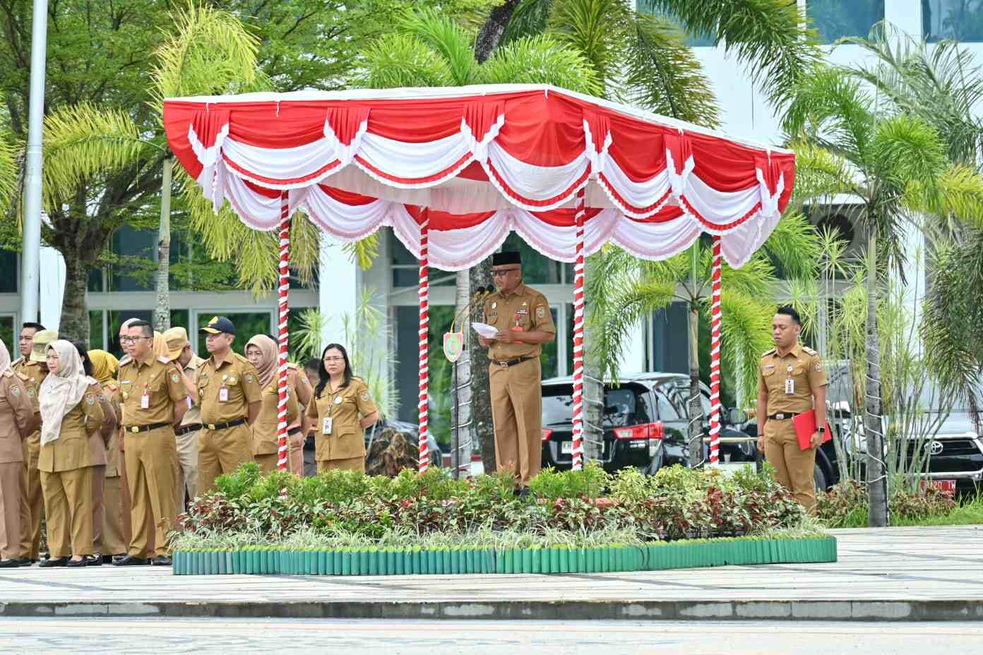 Pemprov Kalteng Gelar Apel Gabungan ASN, Gubernur Tegaskan Pentingnya Kedisiplinan dan Netralitas Pilkada
