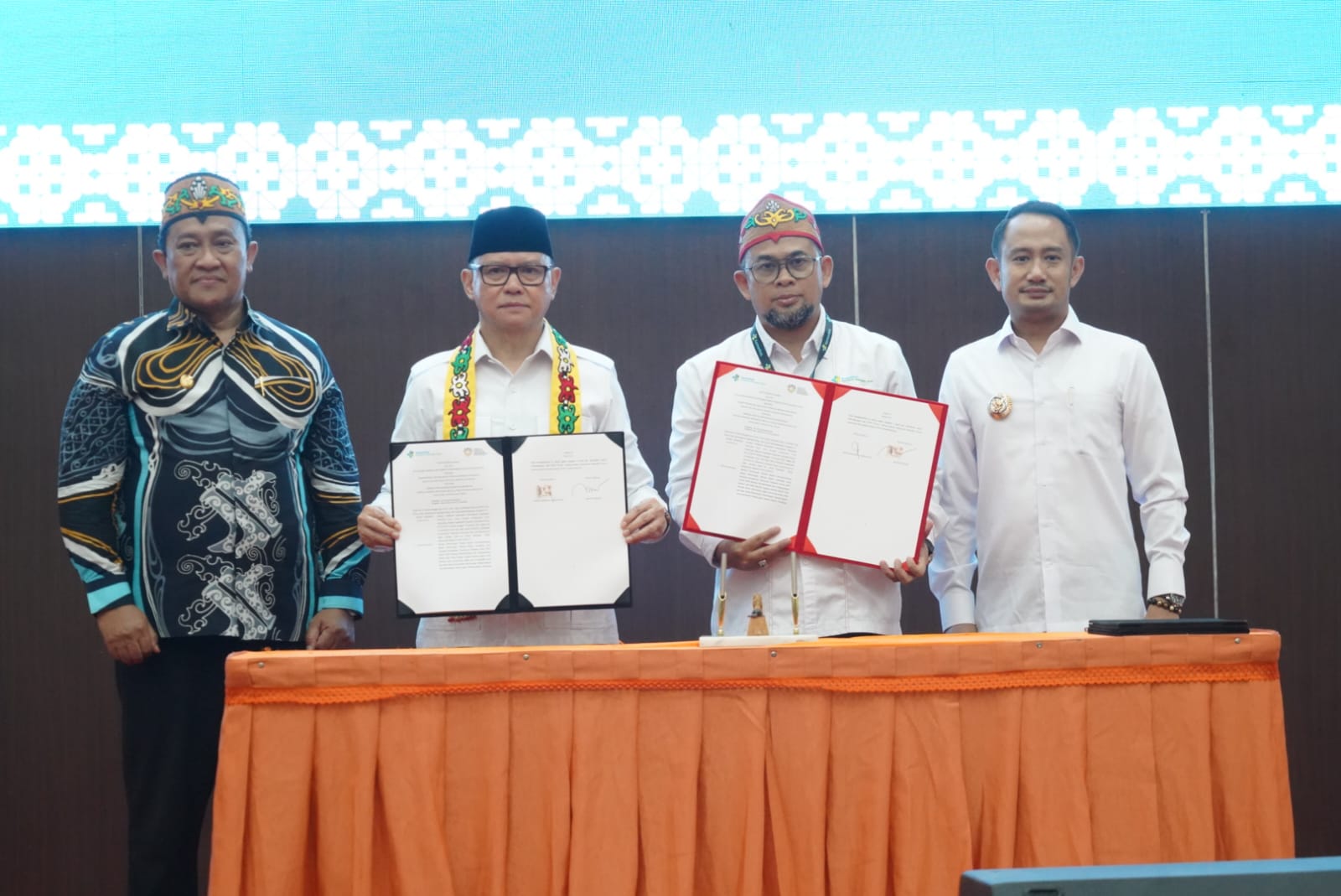 Menteri P2MI Kunjungi Poltekkes Palangka Raya, Wagub Kalteng Tekankan Pendidikan sebagai Prioritas